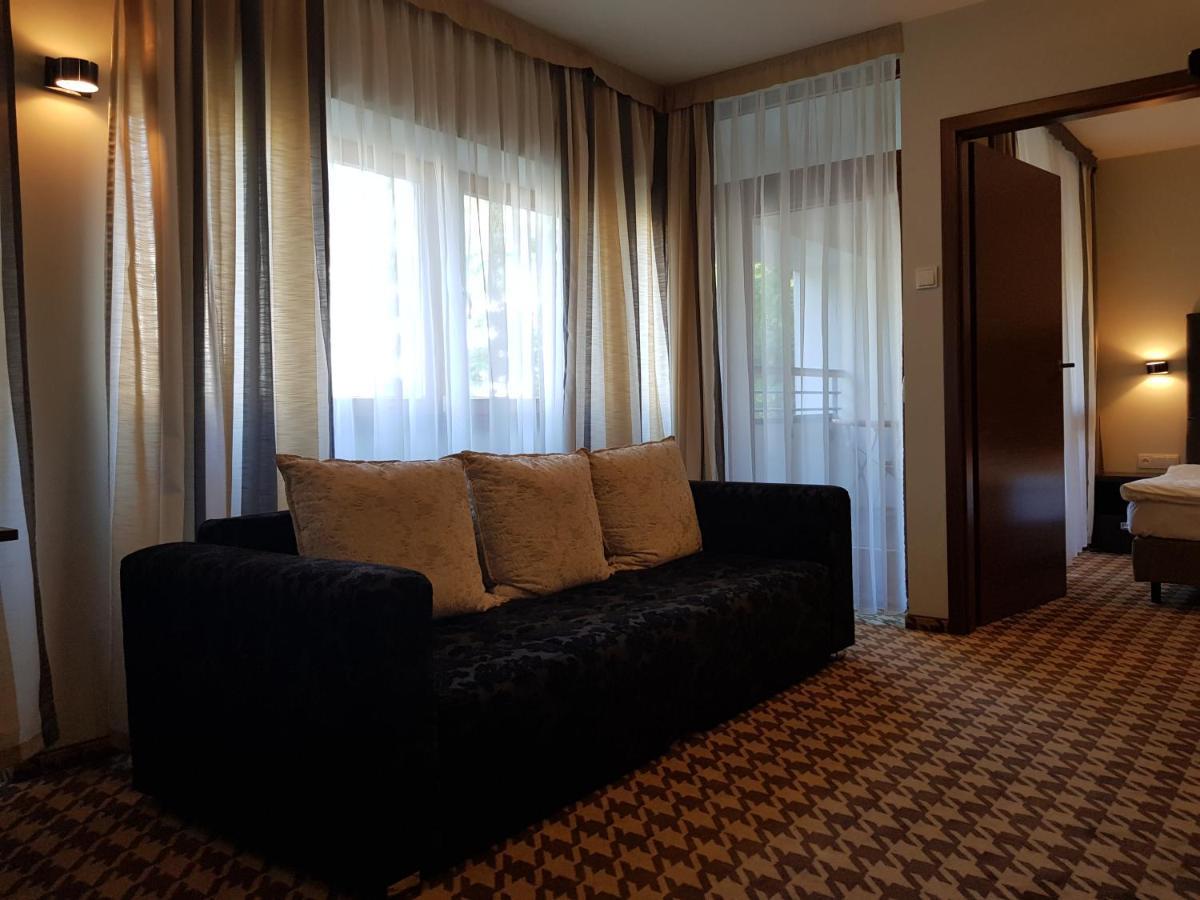 Apartament W Hotelu Sand コウォブジェク エクステリア 写真